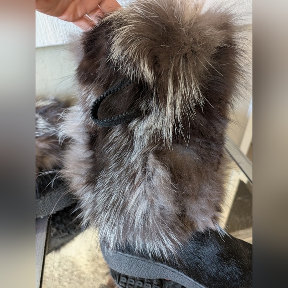 Pajar Foxtrot Fox Fur Boots - Silver / Grey - 7.5 - Picture 9 of 16